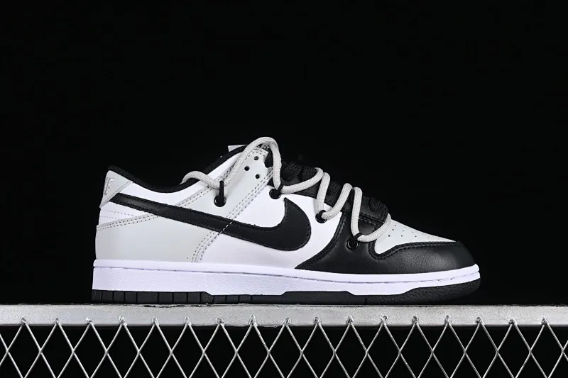All categories Nk SB Dunk series Nk SB Dunk Low Low-top sneakers Nk Dunk Low Letter Panda Black and gray high street deconstruction SB strap low-top casual sneakers CW1590-100